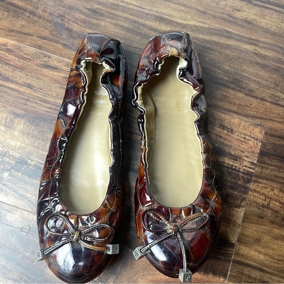 Donald J. Pliner Size 9 M Brown Animal Print Dance Ballet Dance Flat Shoe - Picture 3 of 11